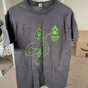 Peach Pit 2025 Tour T-shirt (unisex M)